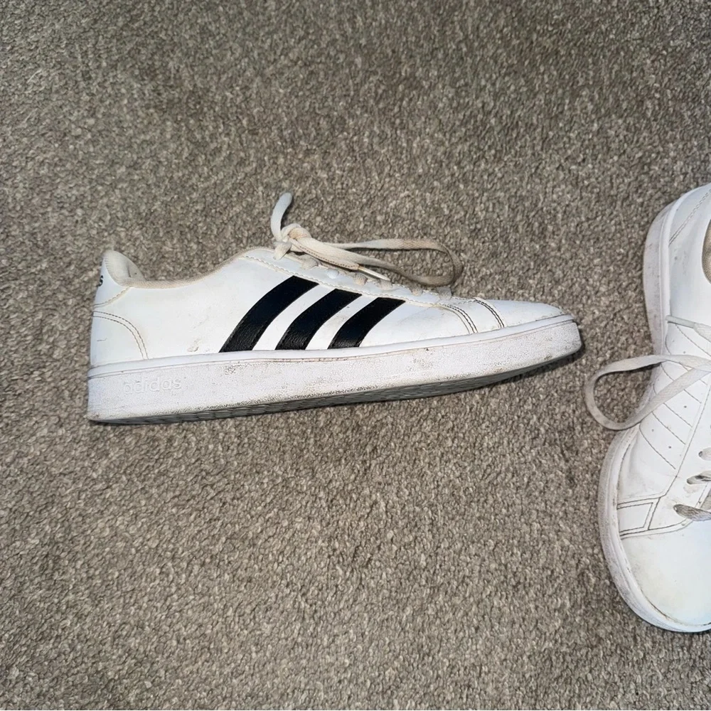 SOLD | Adidas - Grand Court Shoes - White and Black Sneakers - 9 - Picture 4 of 7